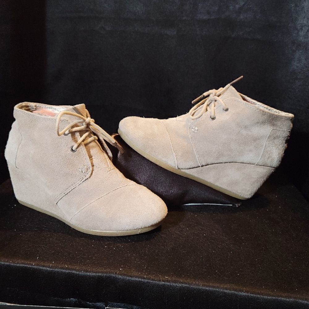 Tom's booties women's 6.5